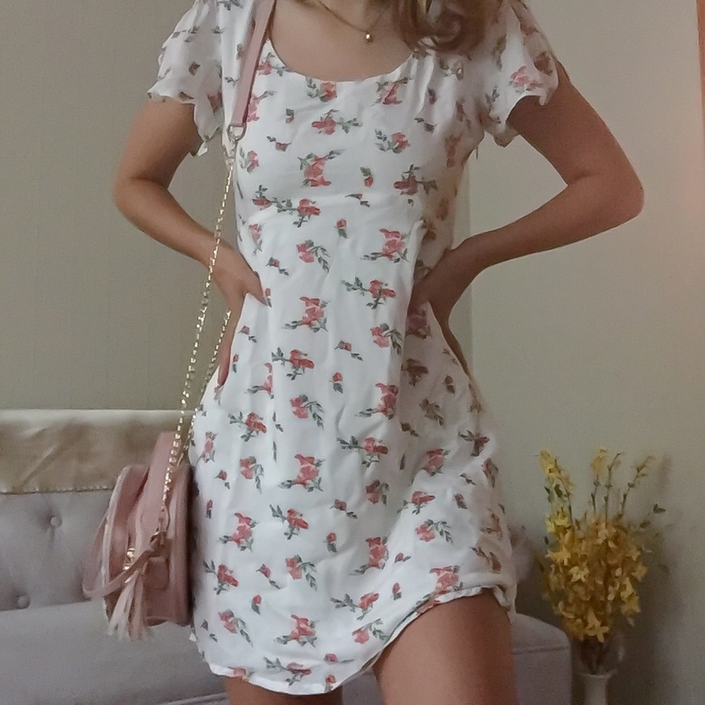 White Floral Flounce Sleeve Dress